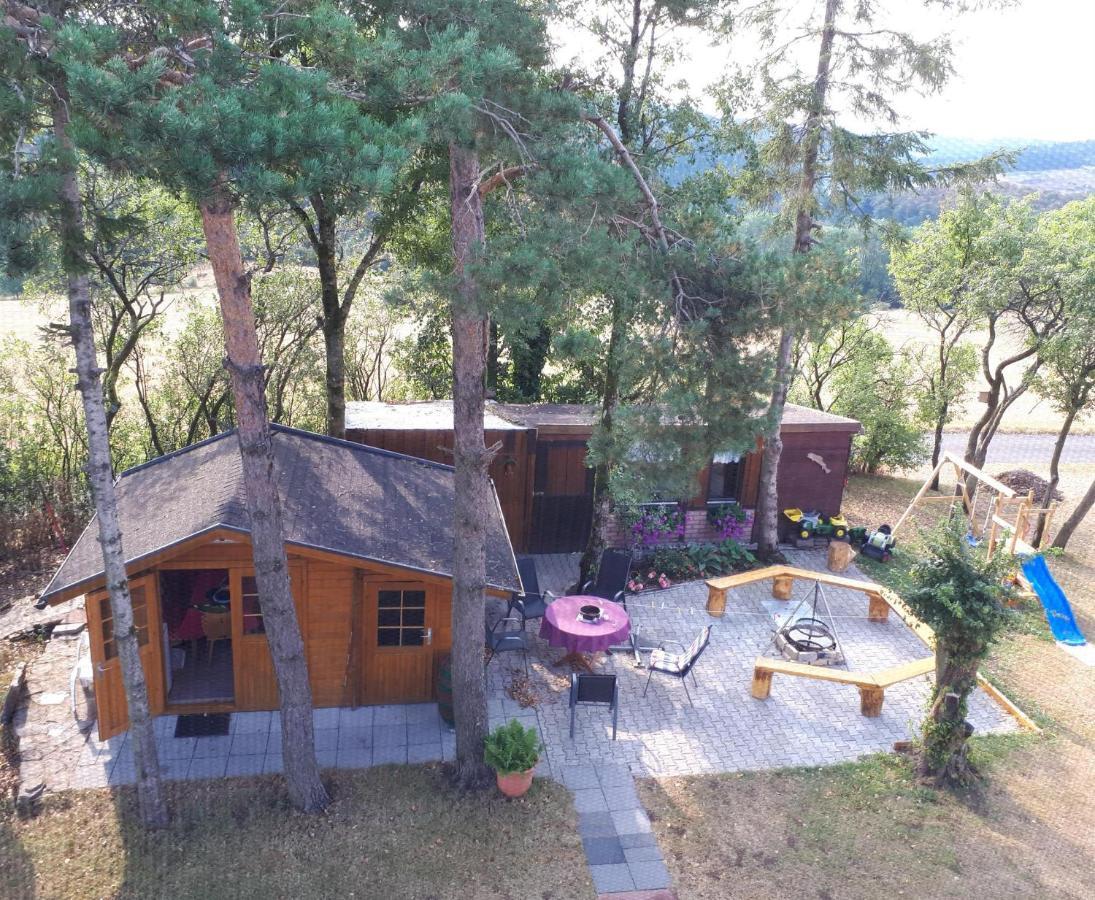 Ferienwohnung Huegelhaus Plütscheid المظهر الخارجي الصورة